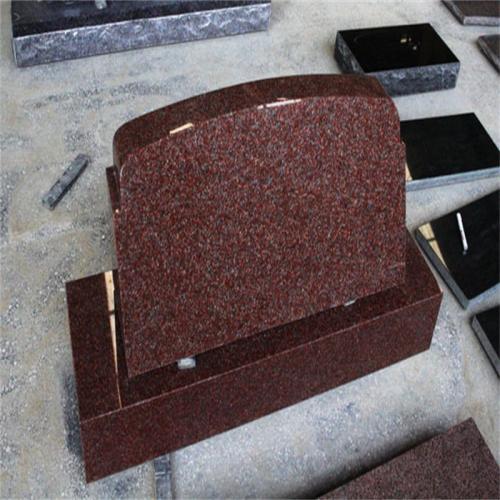 Polished Red Granite Headstone Memorial Slant-Well Tombstone